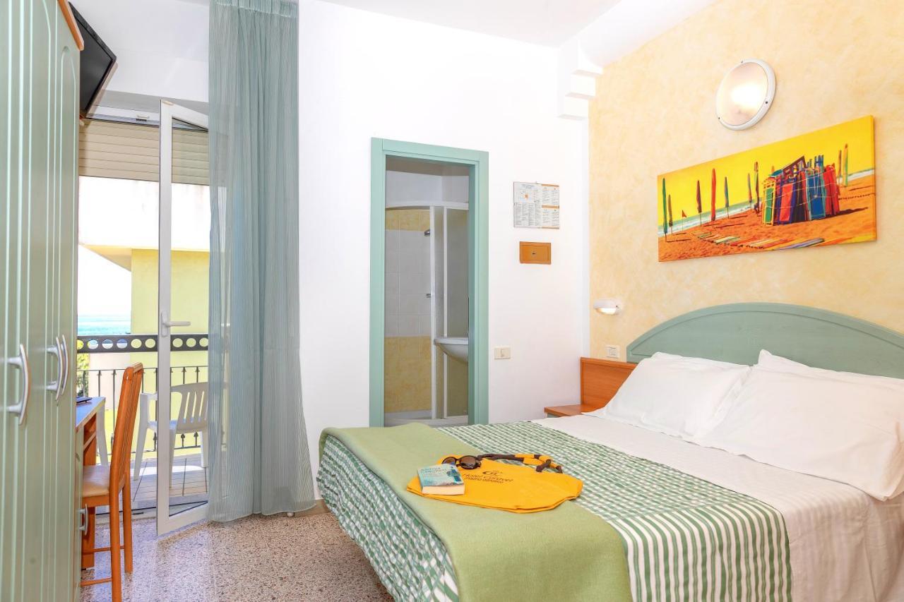 Hotel Caravel B&B Misano Adriatico Exteriér fotografie